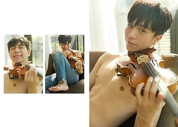 Amazon.co.jp: 台湾写真書『SPRING：晏人物男子寫真 凌瑋』 : 本