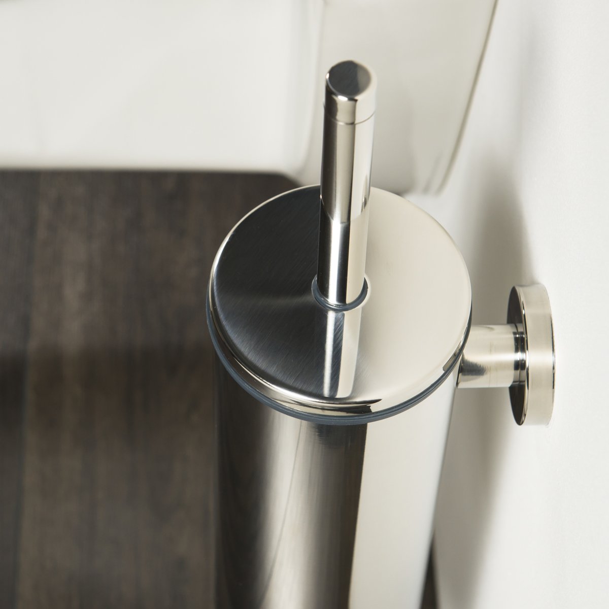 Tiger Boston Toilettenbürste, WC-Bürste mit Halter zur Wandmontage, mehr Hygiene Dank integriertem Deckel und herausnehmbaren Einsatz, Edelstahl poliert