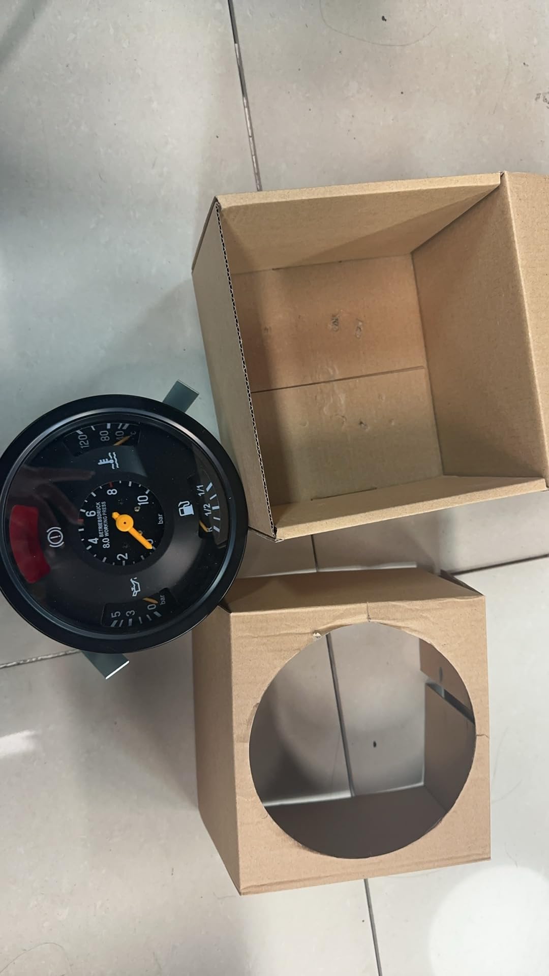 3-in-1-Wassertemperaturanzeige, Kraftstoffanzeige und Öldruckanzeige, passend für PKW, Motorräder und schwere LKW, ersetzt OE 0025405847, 5,91 Zoll Digitalanzeige, robuste