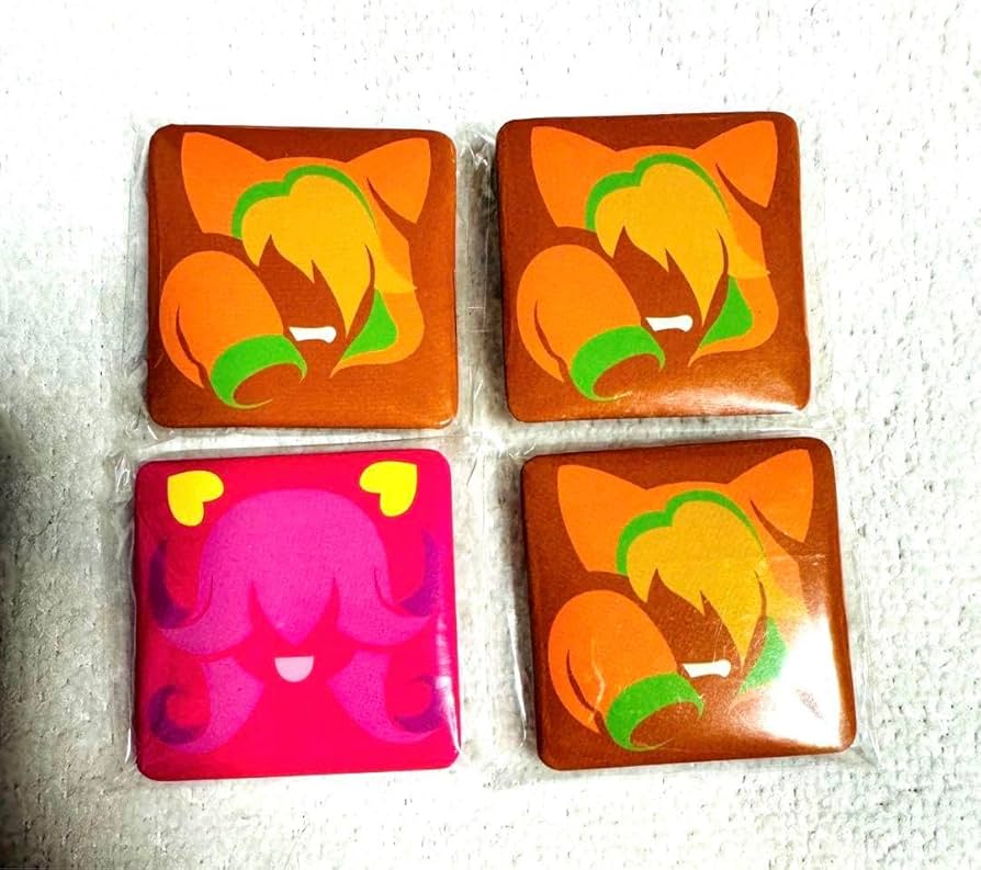 コンパス ┊︎ リリカ ┊︎ 缶バッジ コンパス リリカ ハート形 缶バッジ - メルカリ