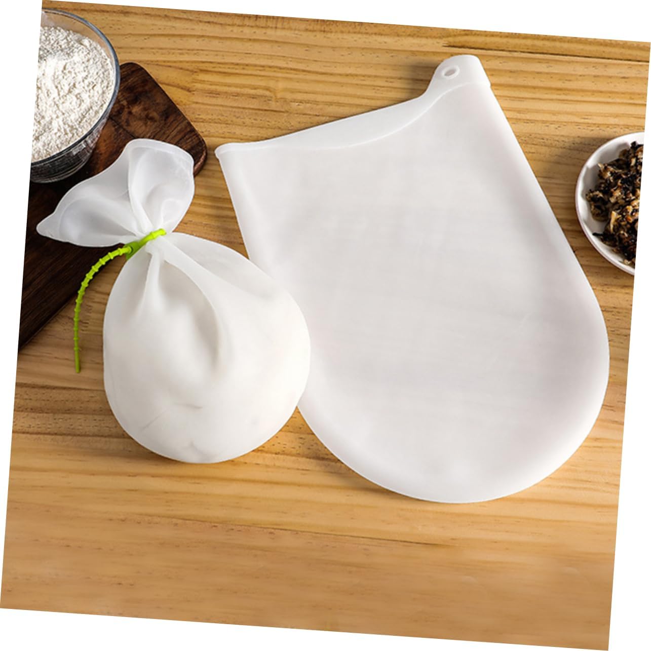 2pcs Silicone Pastry Kneading Dough Bags Non-stick Food Grade High Temperature Resistance Baking Liners for Bread Noodles Making Style