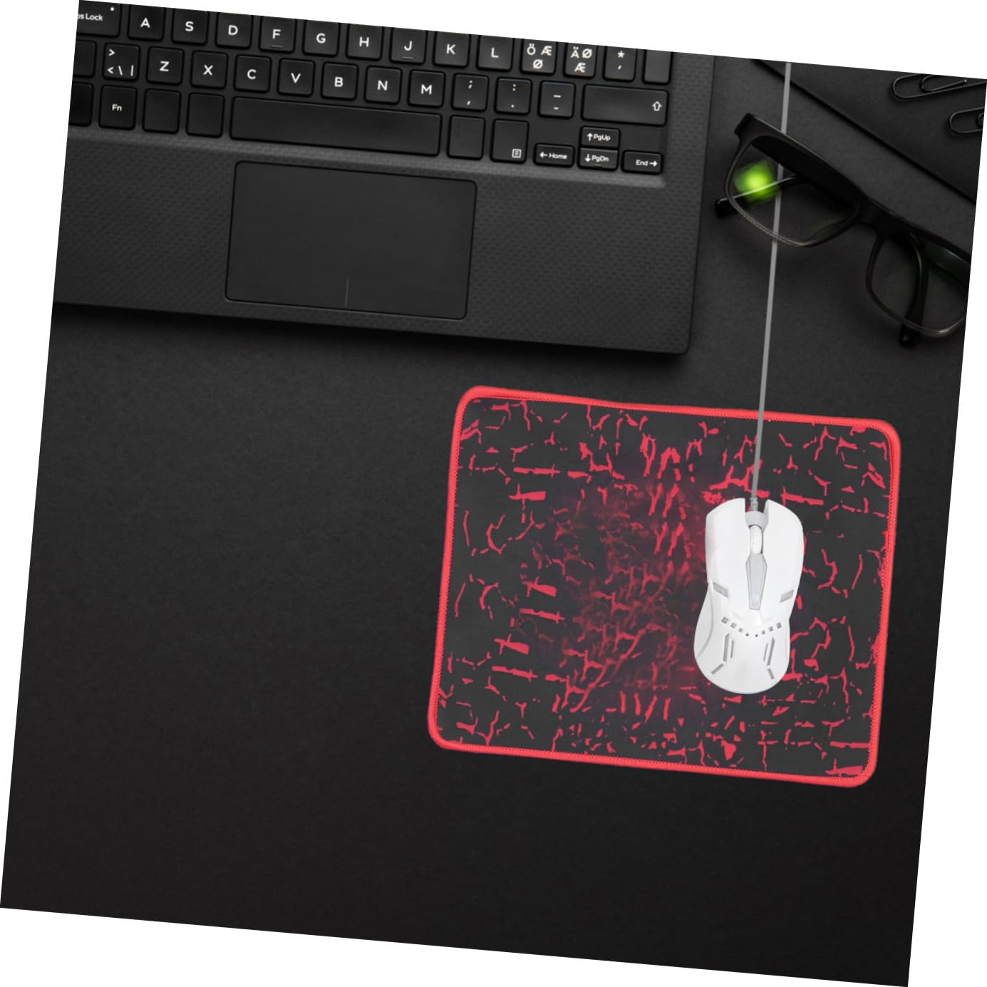 SHINEOFI Tastiera Ergonomica Mouse Combo Retroilluminato e Tappetino per Computer Accessori da Gioco Pronti all Uso
