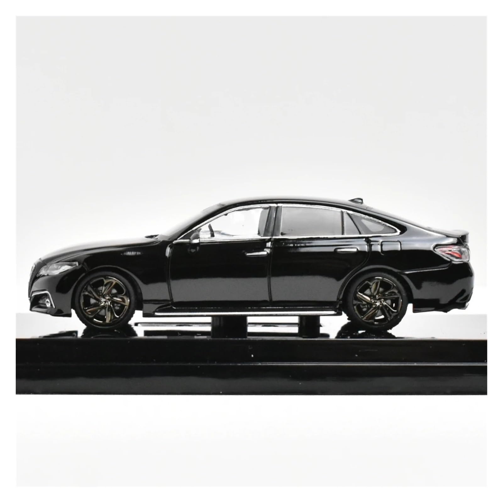 Amazon | Newcosss(なあさ) 1/64 クラウン 2.0 2.5 RS に適しています