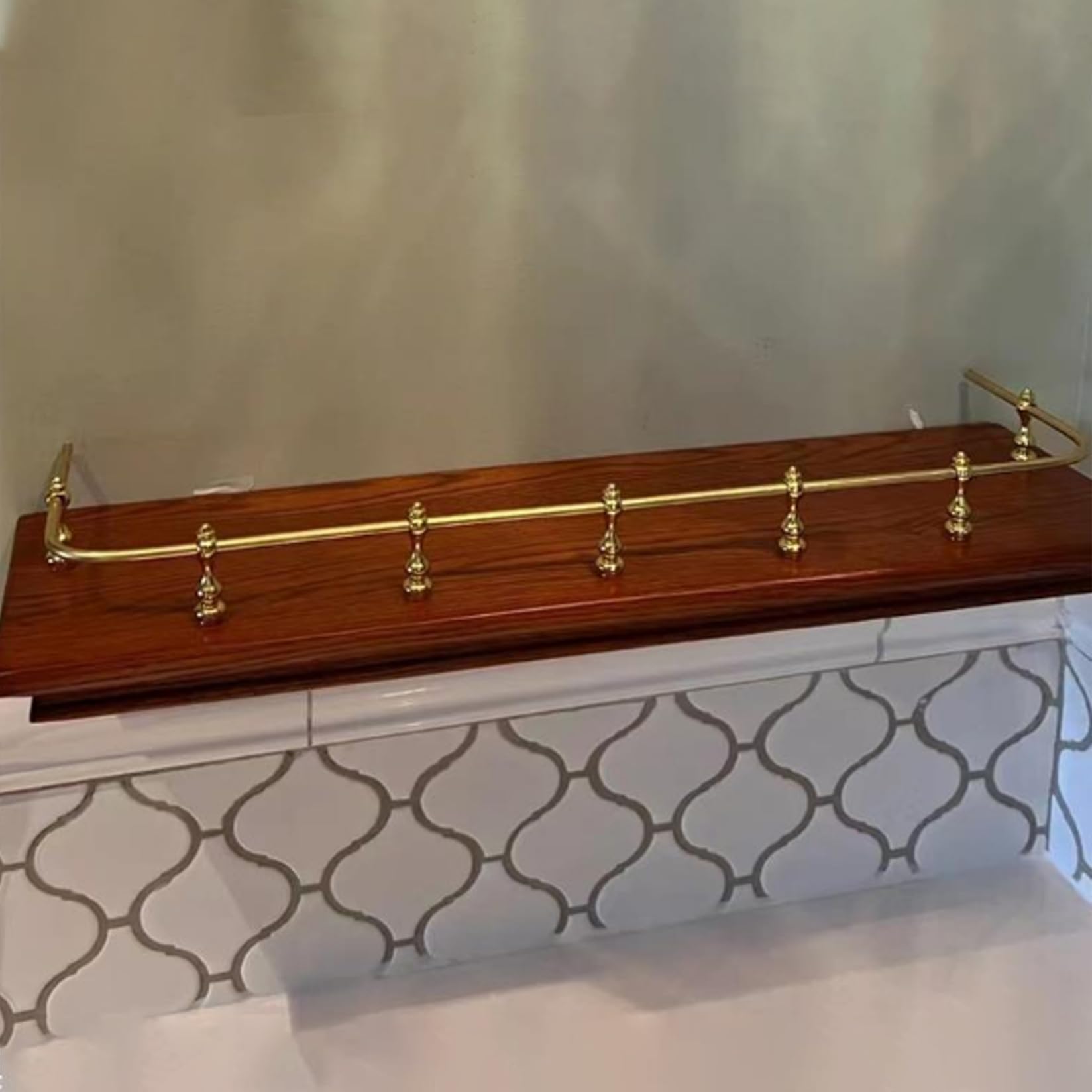 Riel de galería de 6 piezas, riel de estante de aleación de zinc, husillos de metal resistentes para escaleras, rieles de galería dorados para estantes, gabinete de vino, dorado
