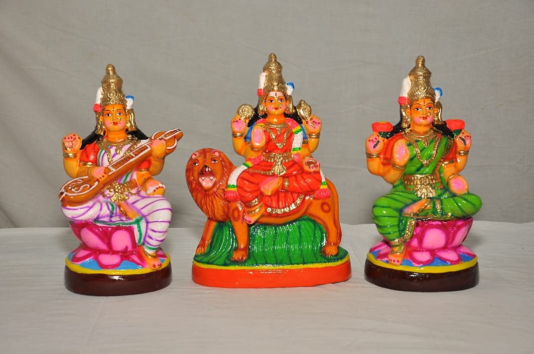 Gp Decors- Lakshmi-Saraswathi-Durga 9inch Clay Doll for Navarathiri Idol Clay & Papermache Doll for Navarathiri golu Doll (B09FYFMVLQ) Amazon Price History, Amazon Price Tracker