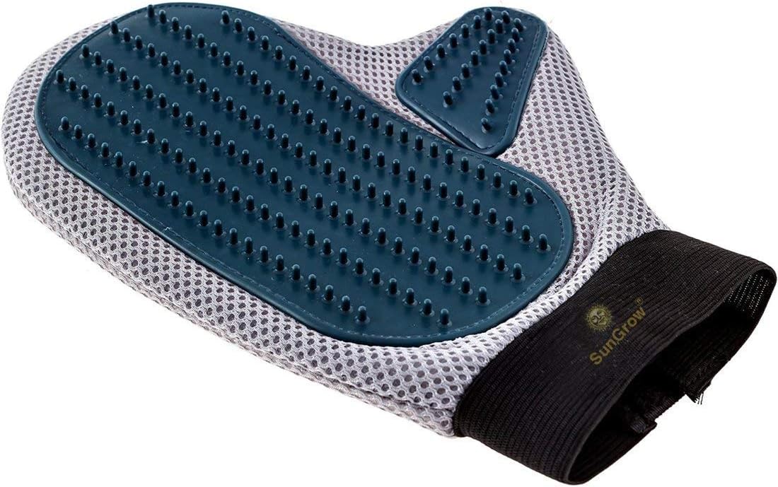 SunGrow Deshedding Glove Brush, 10” x 6.6”, for Long & Short Fur, Adjustable Wrist Strap, 1 Glove per Pack : Pet Supplies