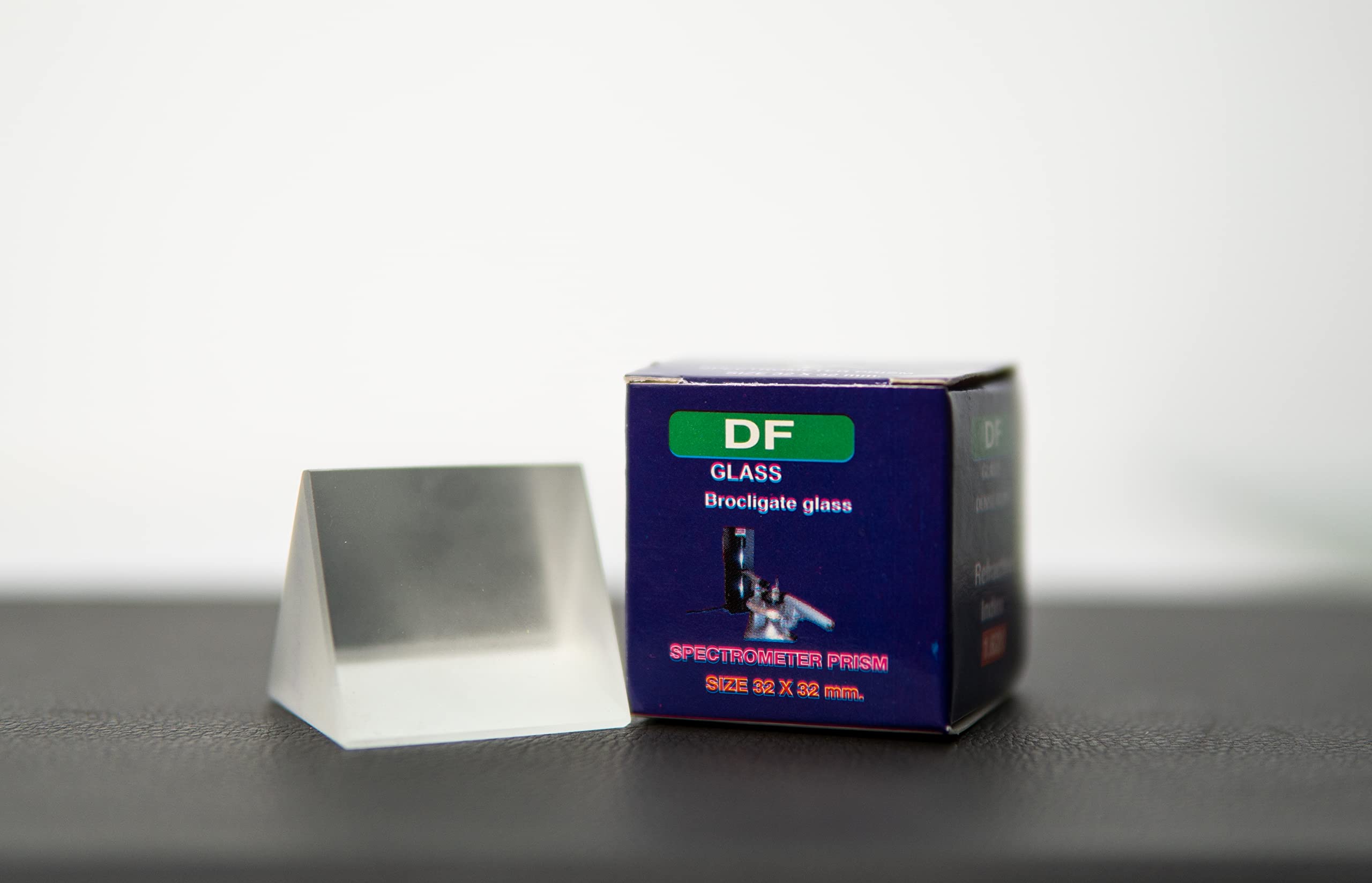 Spectrometer Prism - 32x32mm Dense Flint Glass Prism (D.F.)-image-1