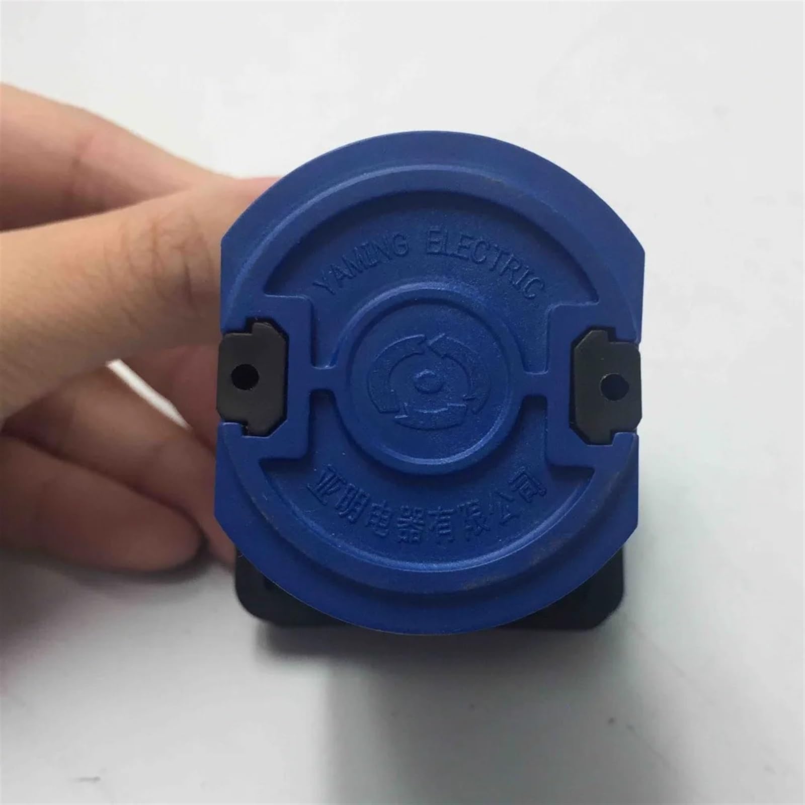 Elettrico AC 500V 16A 8 posizioni Universale Selettore rotativo Cam Commutatore Montaggio a pannello LW39B-16/4