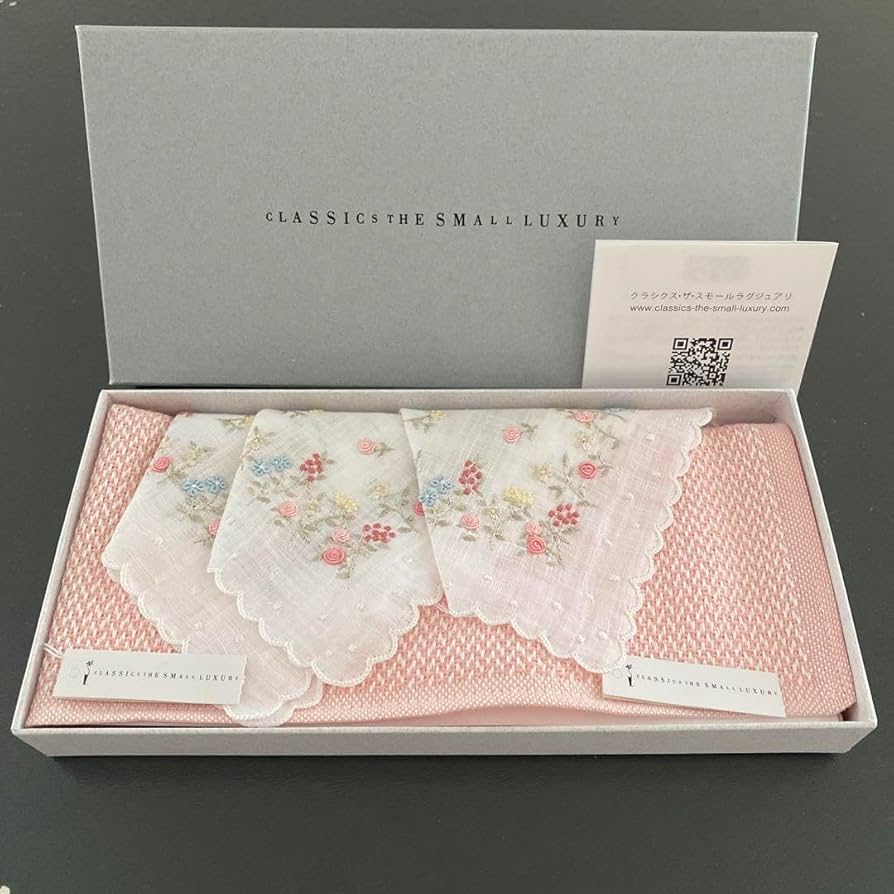 CLASSICS THE SMALL LUXURY　ベトナム手刺繍　ハンカチ 数量限定・受注販売】コジコジ×ベトナム手刺繍 ― 世界観を繊細に