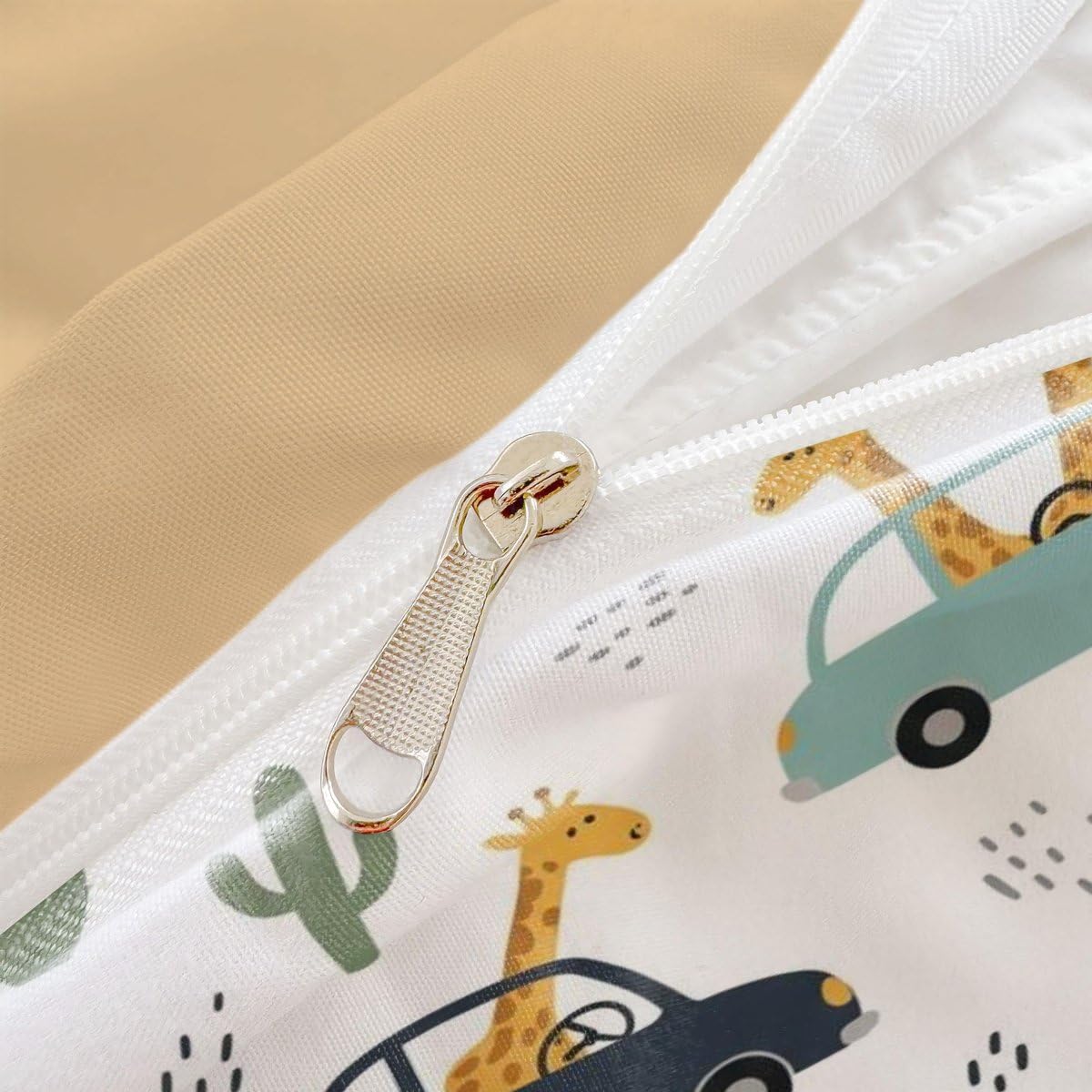 Juego de funda de edredón con estampado de jirafa y cactus de dibujos animados, ropa de cama de microfibra suave para decoración de dormitorio infantil (estilo 1, tamaño King 240 x 220 cm + 50 x 75 cm