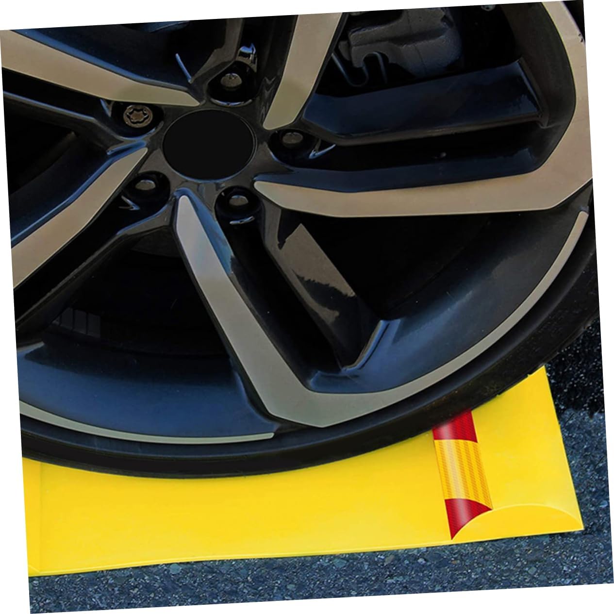 Wheel Chock Trailer Block with Slip Resistance for Parking Areas
