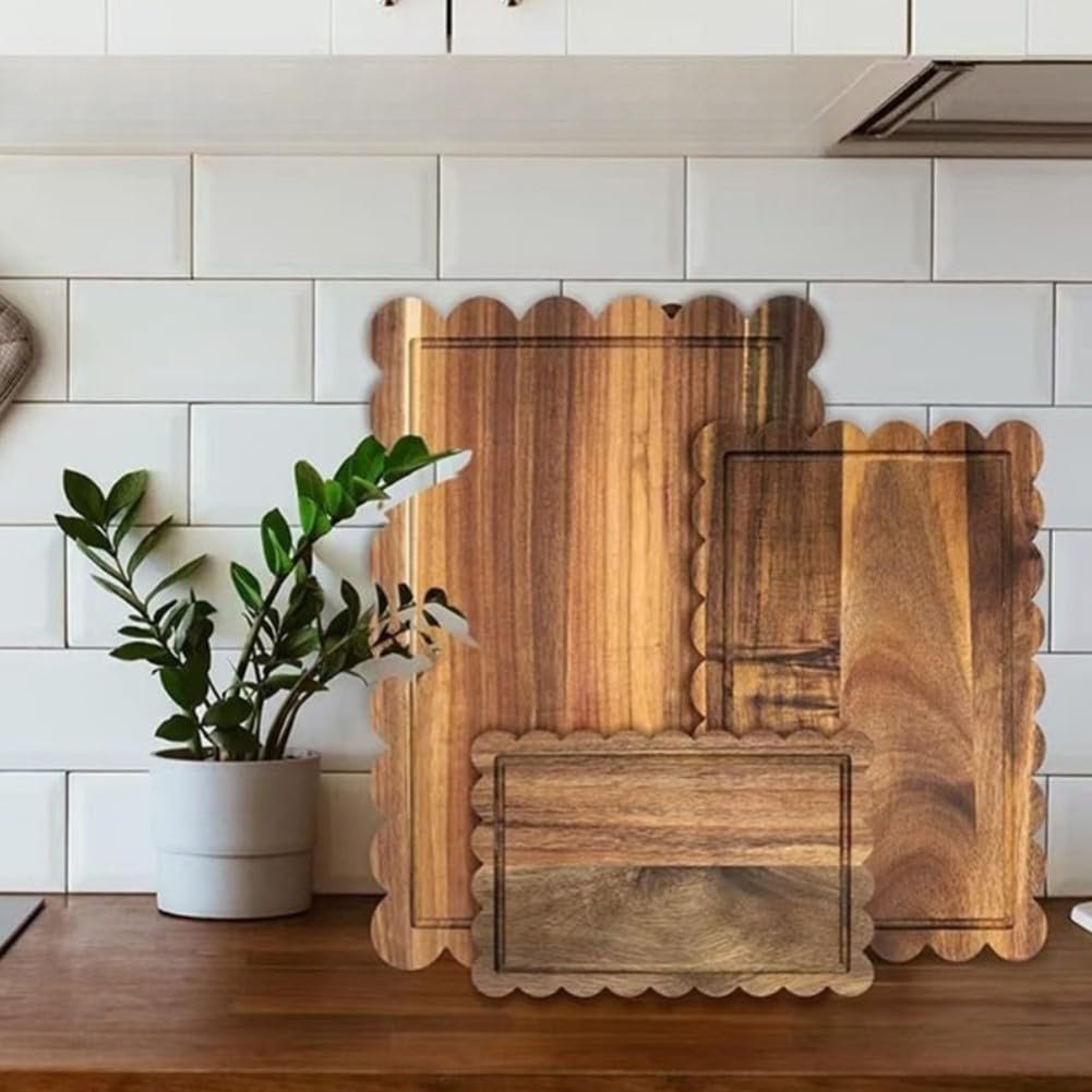 Set di 3 taglieri in legno di acacia, forma irregolare