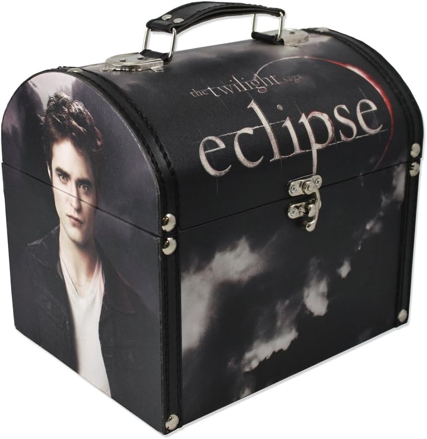 Amazon.com: Twilight "Eclipse" Vintage Carrying Case (Edward) : Toys