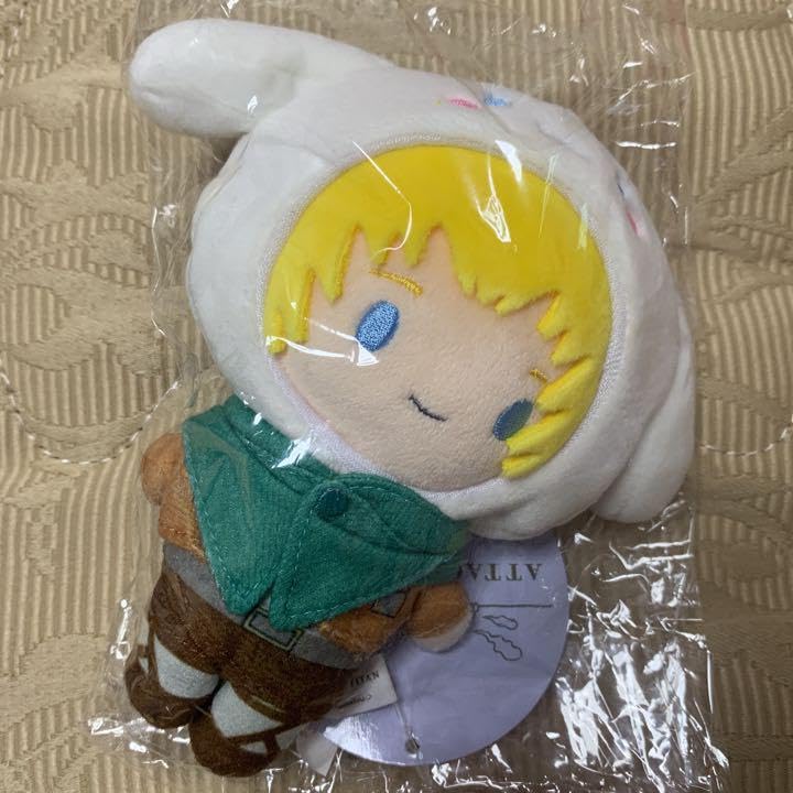 Amazon.co.jp: 進撃巨人 コラボ むにゅぐるみ マスコット