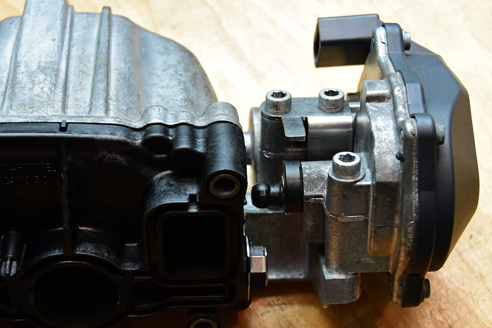 Kit di riparazione con guarnizione Victor Reinz + staffa di riparazione P2015 per VW Audi Seat Skoda con motori 2.0 TDI CR
