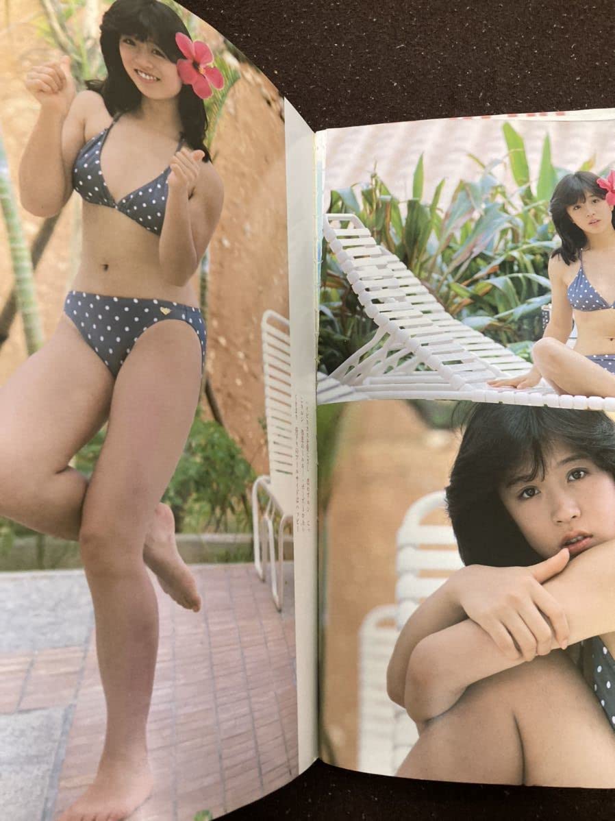 中森明菜 写真集 AKINA Amazon.co.jp: 中森明菜 AKINA 中森明菜写真集 近代映画