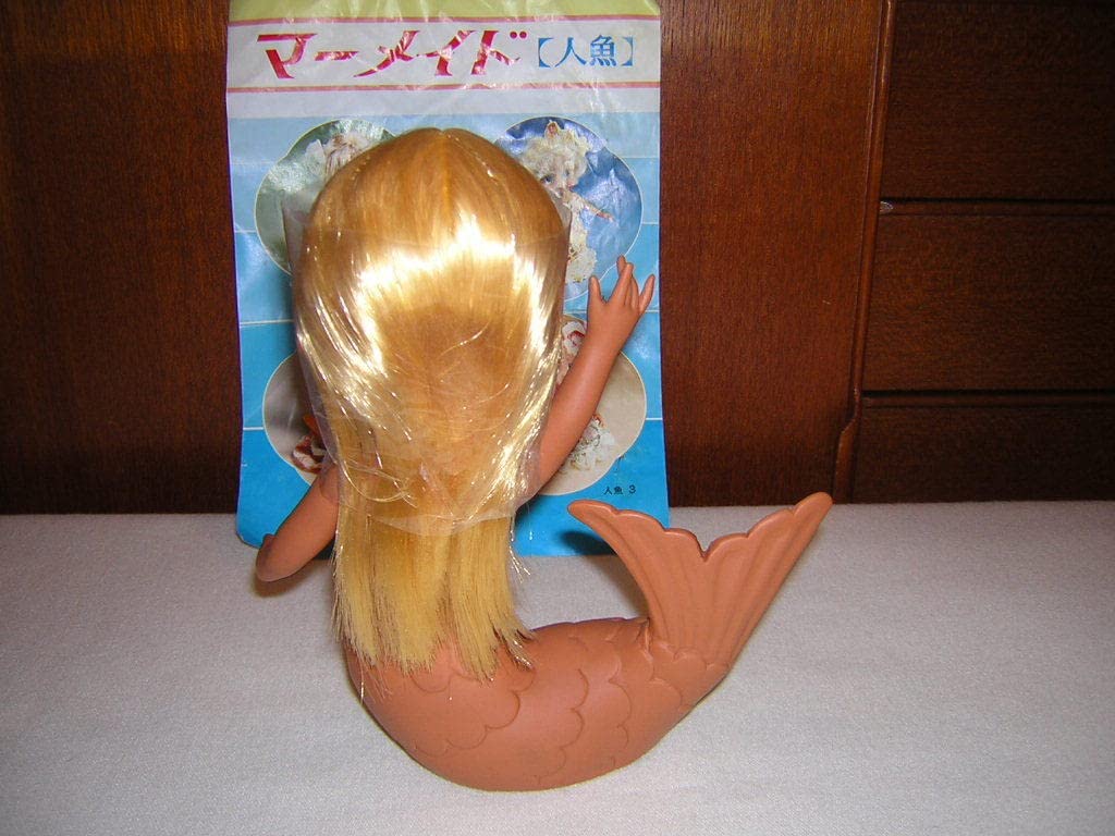 Amazon | 奇跡の 昭和レトロ 人魚 マーメイド ソフビ 人形 セクシー 
