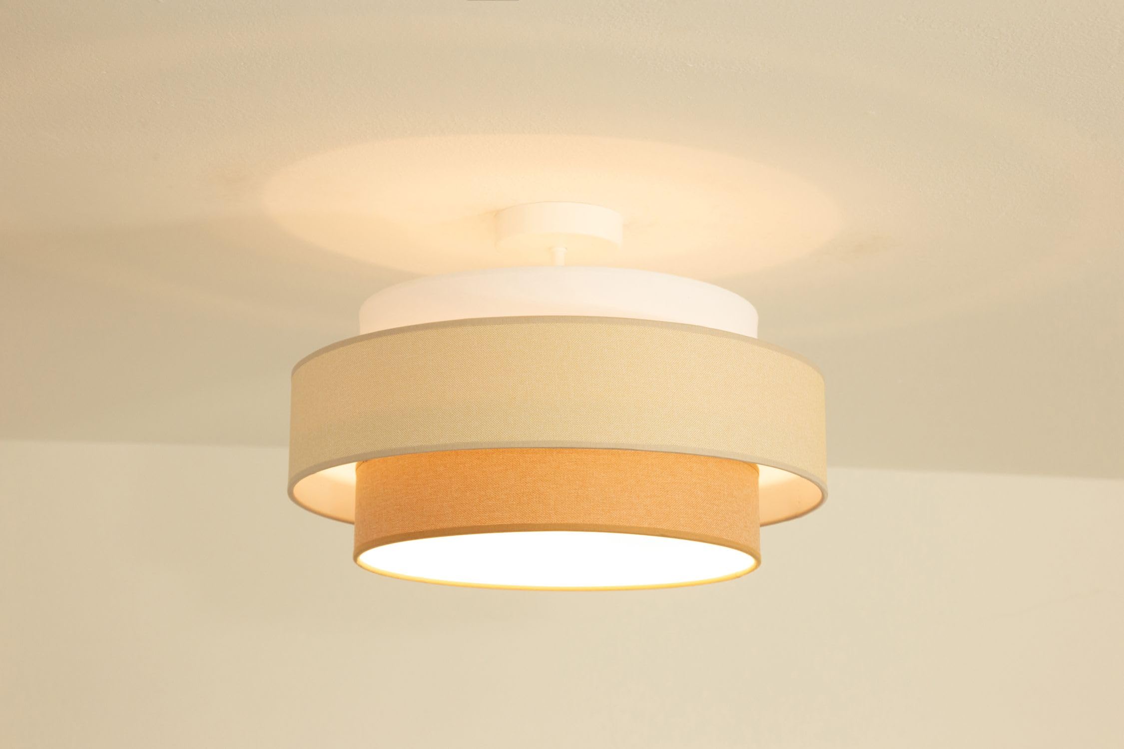 Licht-Erlebnisse Deckenleuchte Stoff Metall Weiß Sandfarben Ecru E27 gemütlich wohnlich blendarm Esszimmer Wohnzimmer Ø 40 cm Deckenlampe Büro