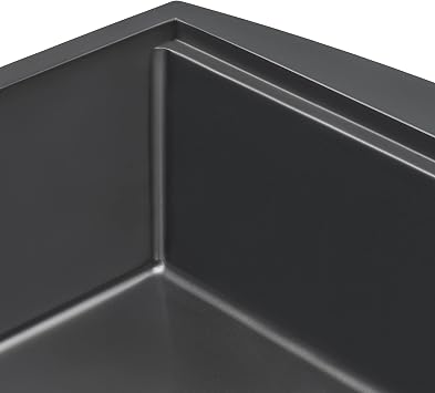Ruvati 30-in Gunmetal Black Apron-Front Workstation Sink - RVH9106BL