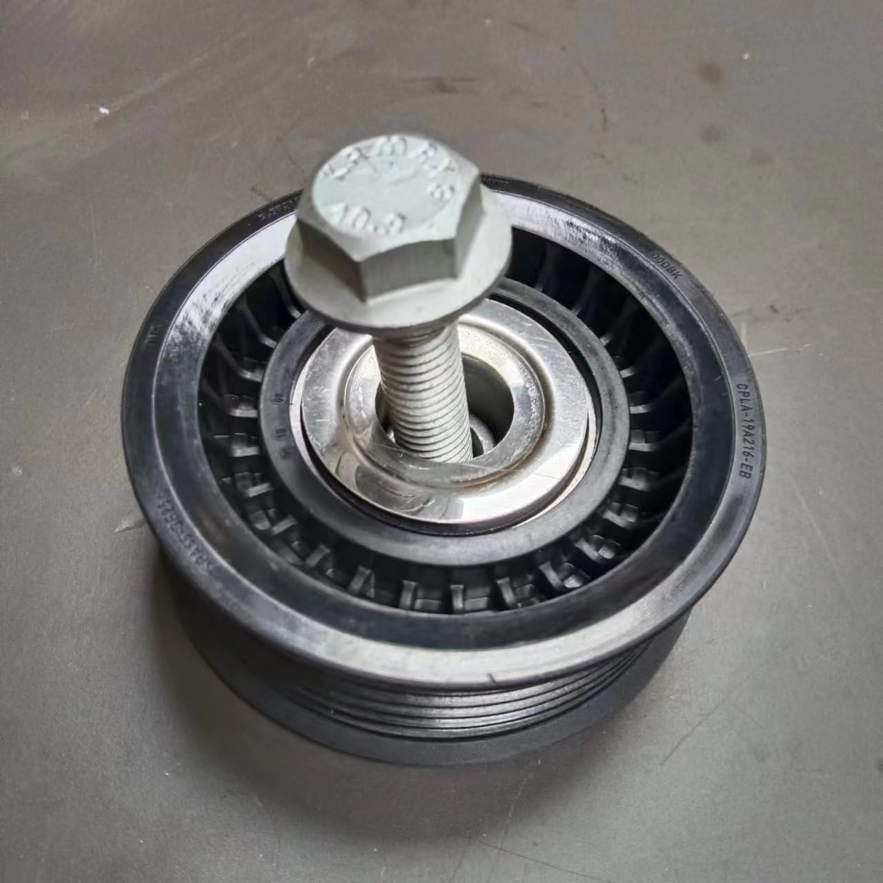 BELT PULLEY LR036304