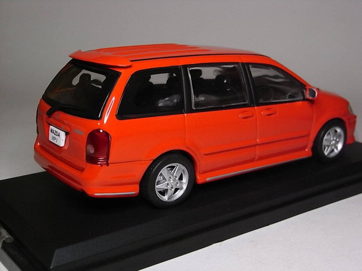 Amazon | マツダ MPV(2002) 1/43 アシェット ダイキャストミニカー