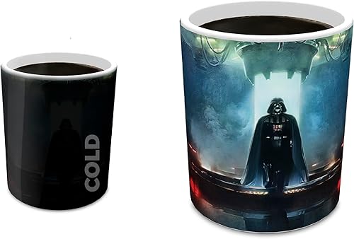Morphing Mugs Star Wars  Obi-Wan Kenobi  La oscuridad ha llegado  Una taza de cerámica que cambia de color de 11 oz  Imagen revelada cuando se añade