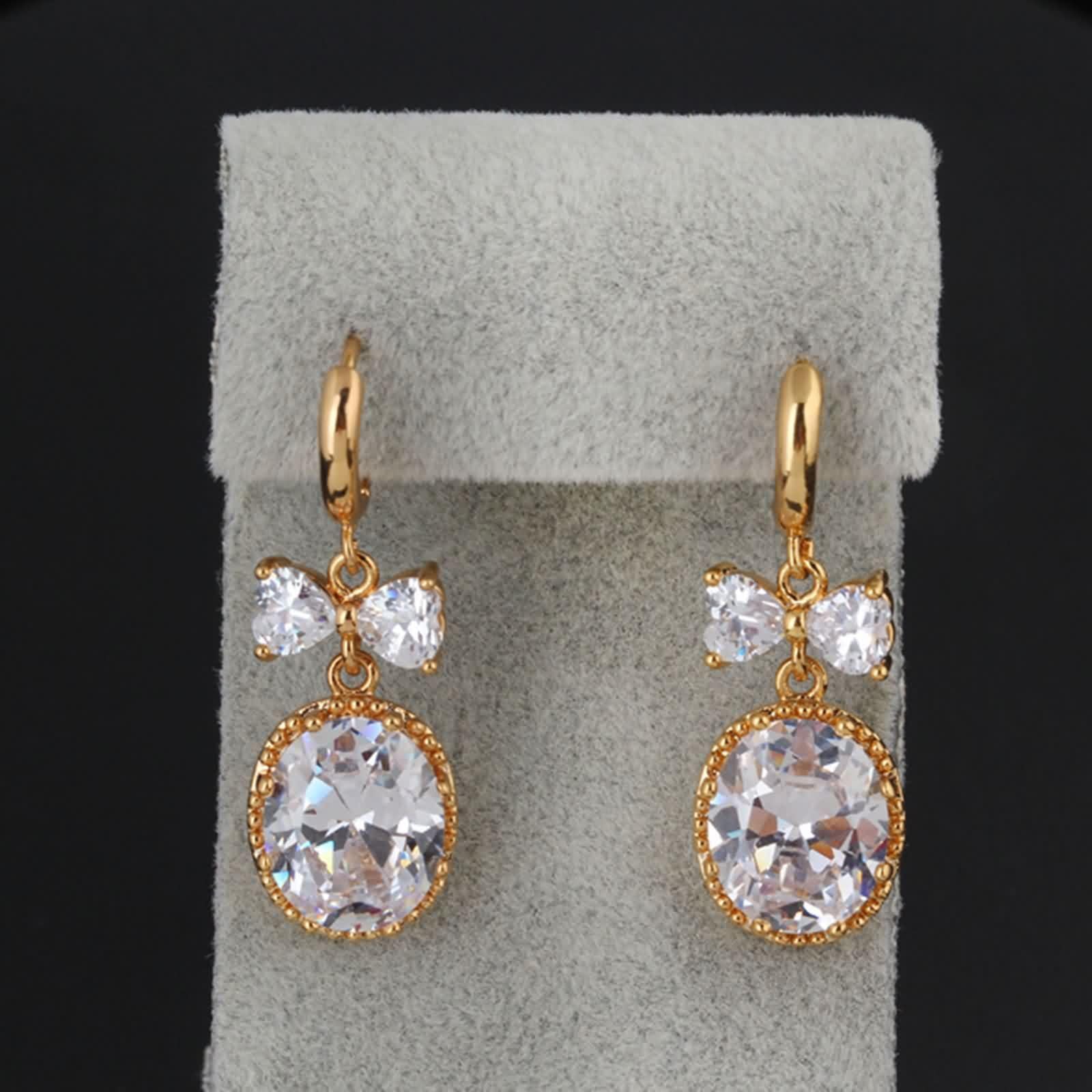 KnSam Pendientes de aro para mujer, oro de 18 quilates, corte ovalado Au750, oro amarillo de 18 quilates, pendientes de aro para mujer, pequeños con moissanita, oro