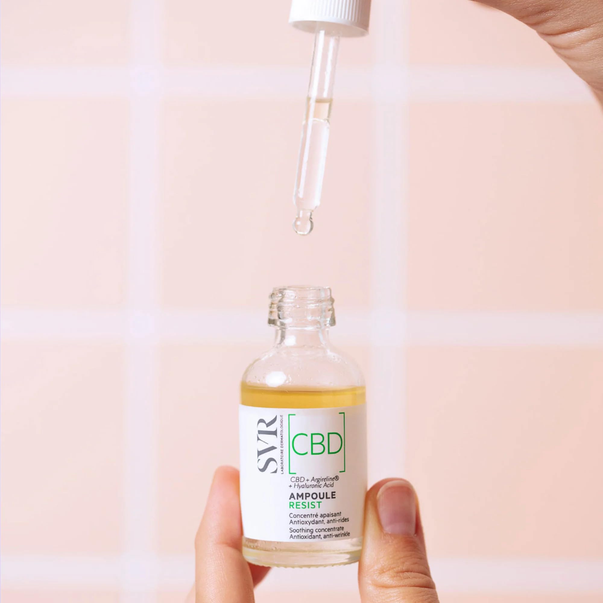 SVR Ampoule Resist CBD 30ml – Sérum Facial Bifásico Calmante para Piel Sensible, Antiarrugas, Refuerza la Barrera Cutánea, Con CBD Ultrapuro