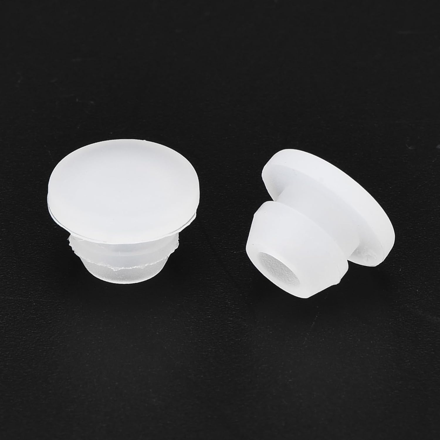 MECCANIXITY 10pcs Silicone Snap in Locking Hole Plugs,5.5mm/0.2 Inch Mounting Diameter Narrow Groove Width 1.5mm Panel Seal Cover Round for Kitchen Bulkheads Waterproof Sealing Plugs Clear