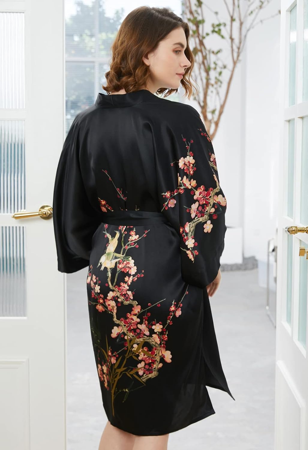 Ledamon Women's 100% Silk Kimono Short Robe - Image 3