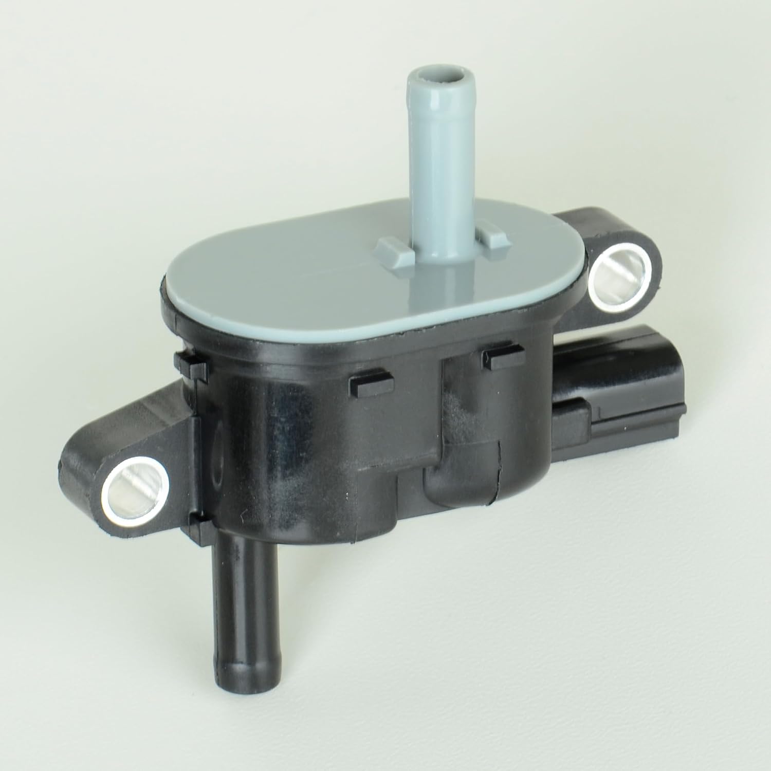 Vapor Canister Purge Valve Solenoid 911-397 EVAP Vapor Canister Vent Valve Compatible with Honda Accord Civic CR-V Crosstour 2006-2015 Acura TSX 2009-2014 Replace OE 36162RRAA01 1362007020
