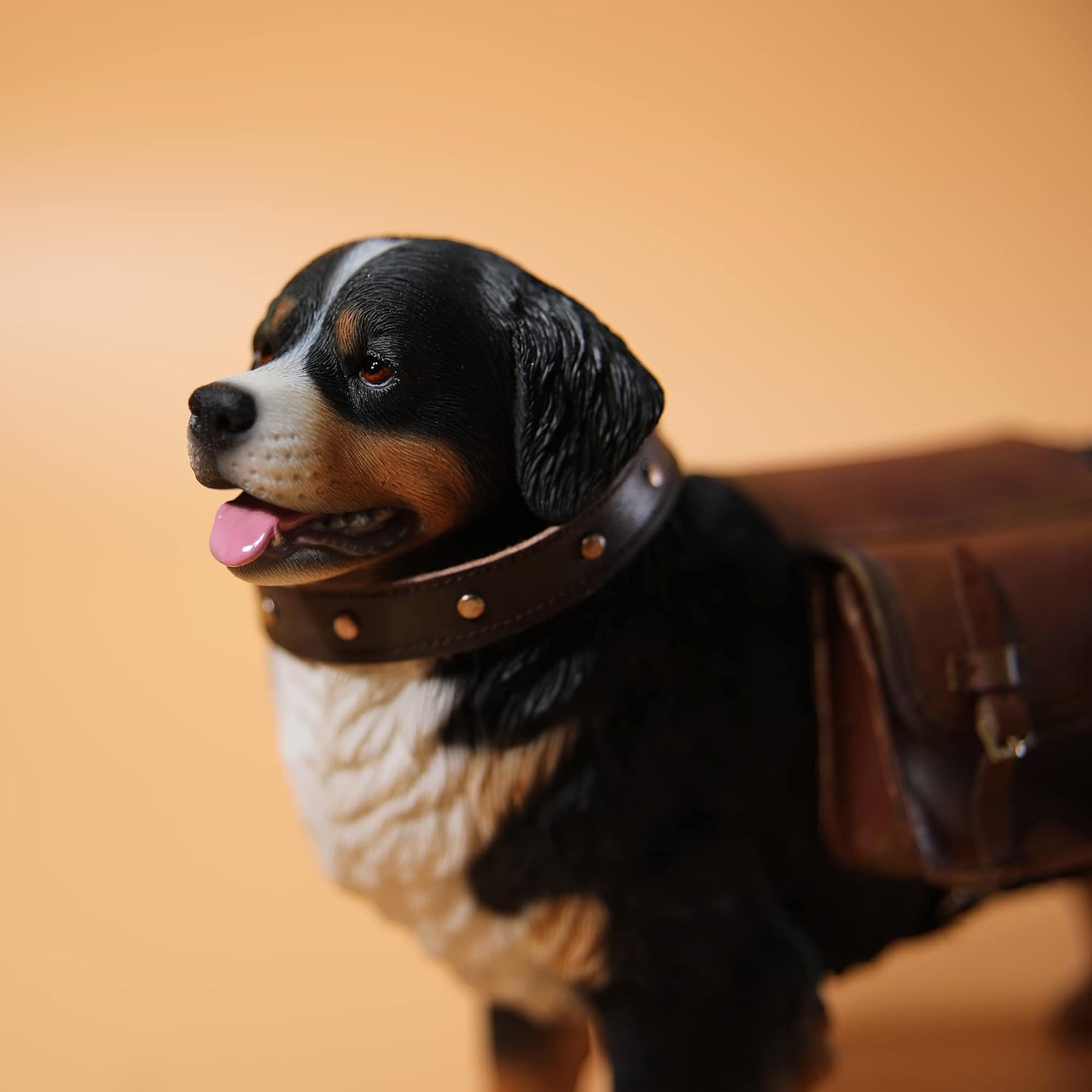 JXK Bernese Mountain Dog Statue, Backpacking Dog with Intricate Textures, Gifts for Dog Lover