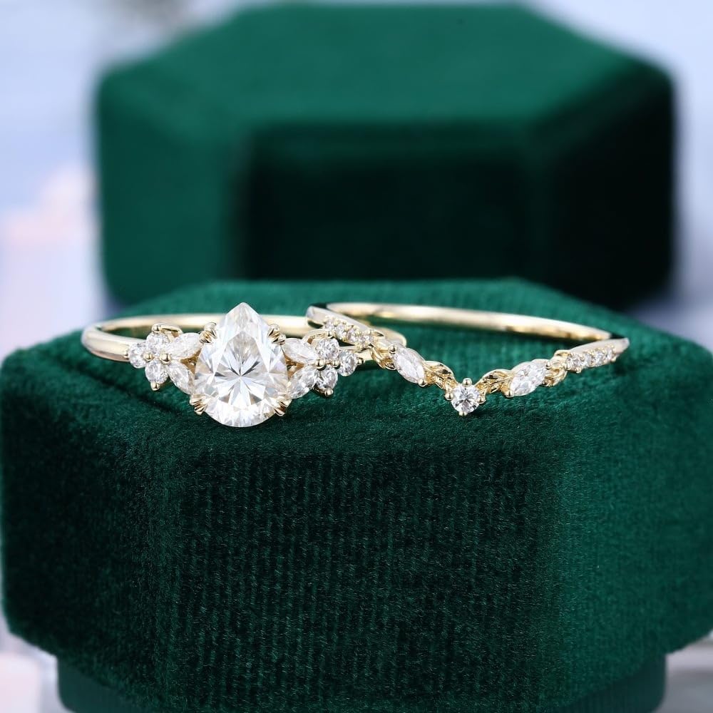 1/1.5/2 Carat Pear Cut Moissanite Wedding Ring Set for Women S925/10K/14K/18K White/Yellow/Rose Gold Vintage Moissanite Bridal Ring Set Custom Engraved Engagement Rings for Bride Wife