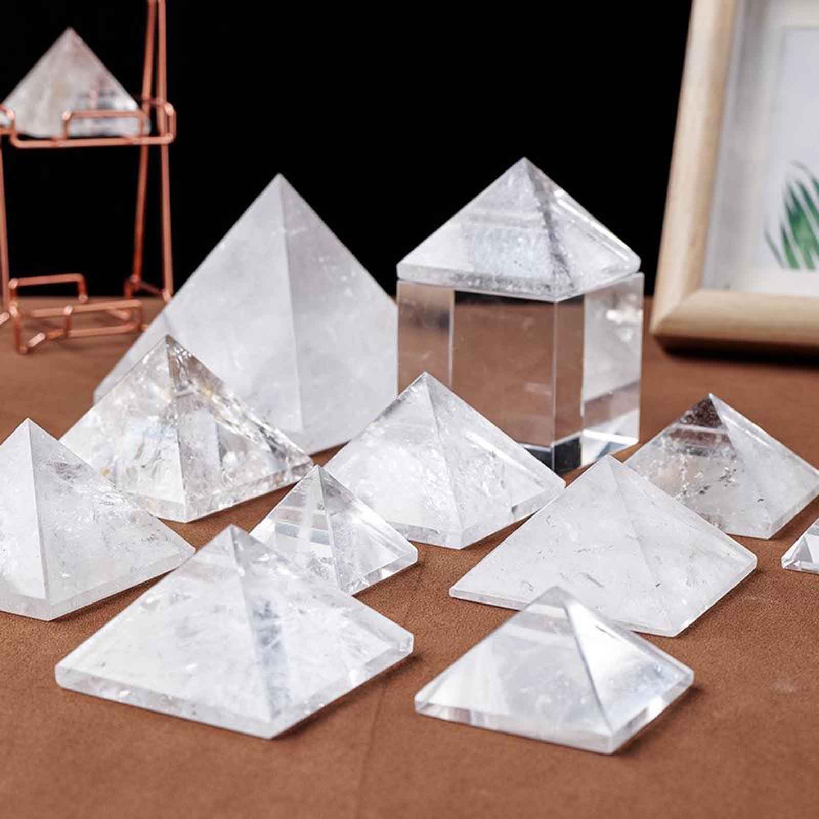 Cristallo di Piramide di Quarzo ialino Pietre di Quarzo ialino Cristalli di Protezione della Piramide Bianca per Meditazione, Reiki, bilanciamento dei Chakra,2.36in(6cm)