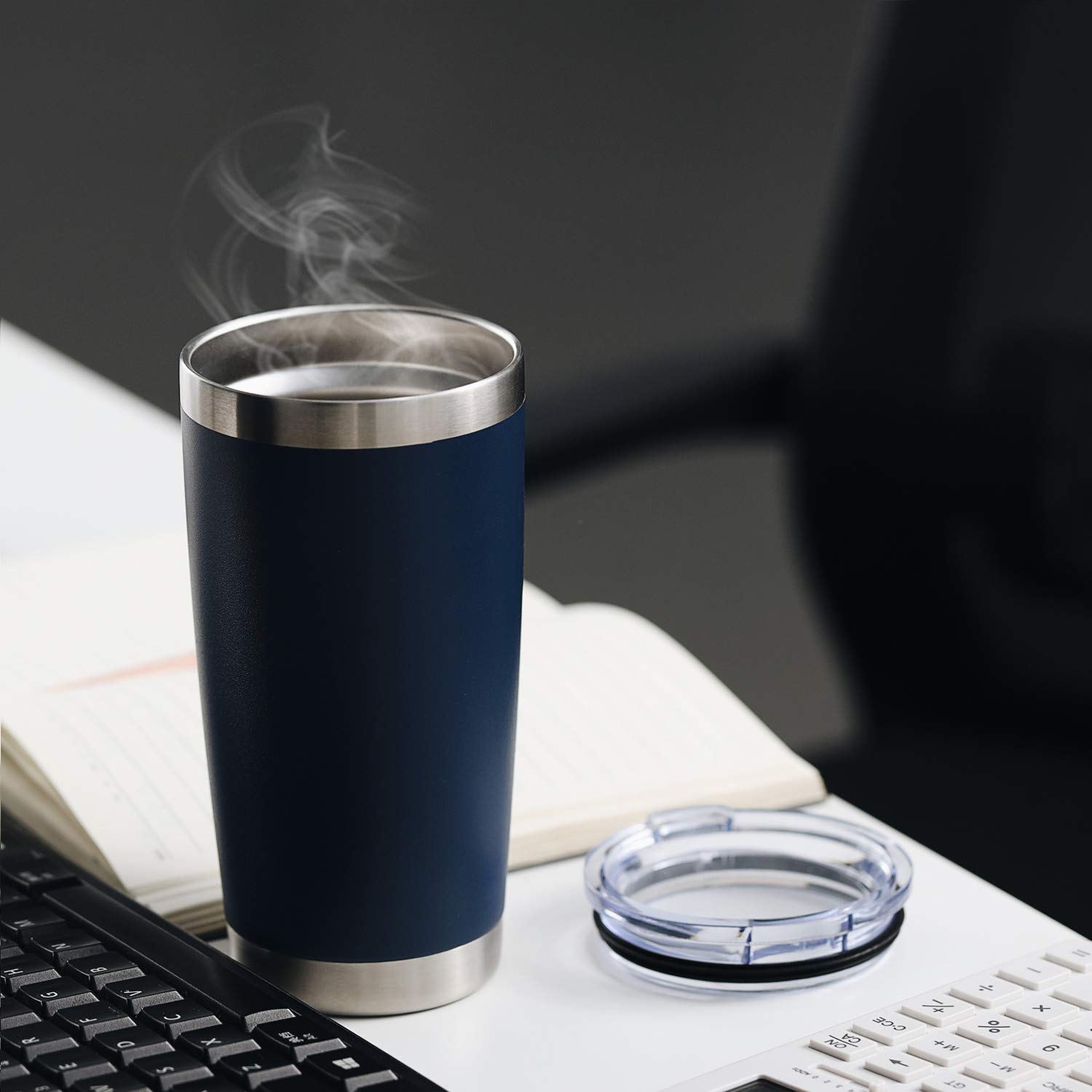 COMOOO Doppelwandiger, vakuumisolierter Kaffeebecher aus Edelstahl, mit Deckel und Strohhalm, langlebig, pulverbeschichtet, isoliert, Kaffeetasse für kalte und heiße Getränke, Marineblau, 8 Stück