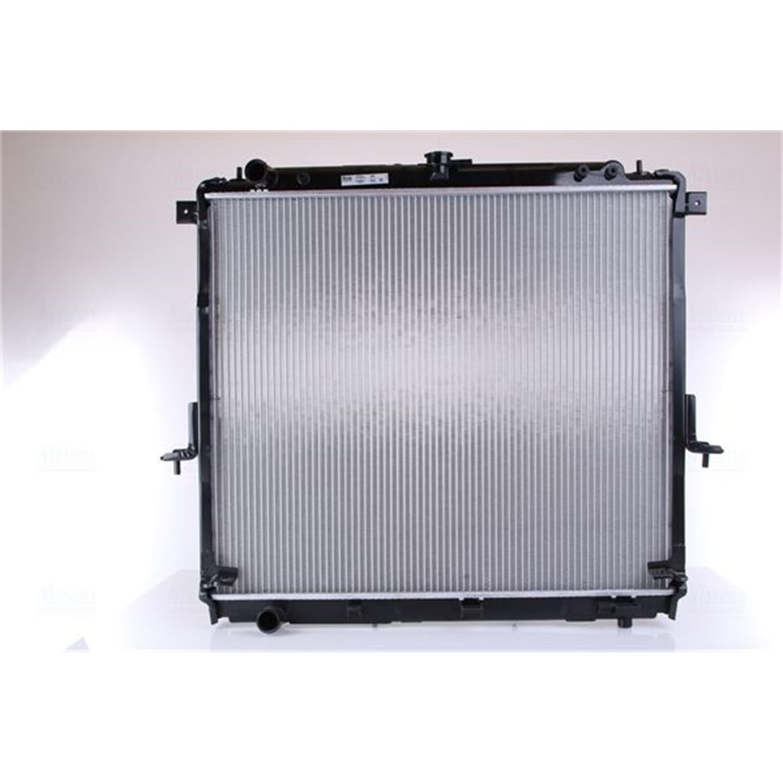NISSENS Radiateur, refroidissement du moteur 68726