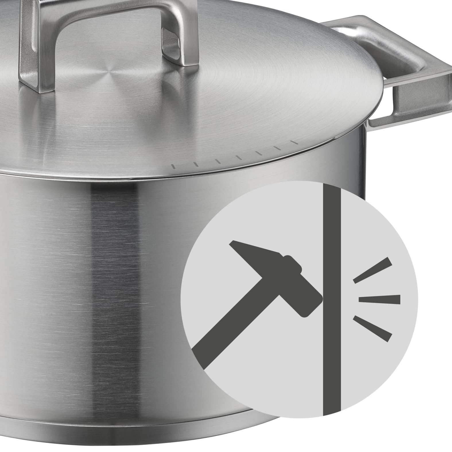 WMF Ultimate Cool - Olla de 20 cm Con Tapa, Cacerola Pequeña de 3,7 L de Acero Inoxidable Cromargan Mate Apto para Inducción, Sin Revestimiento, Apta para Lavavajillas