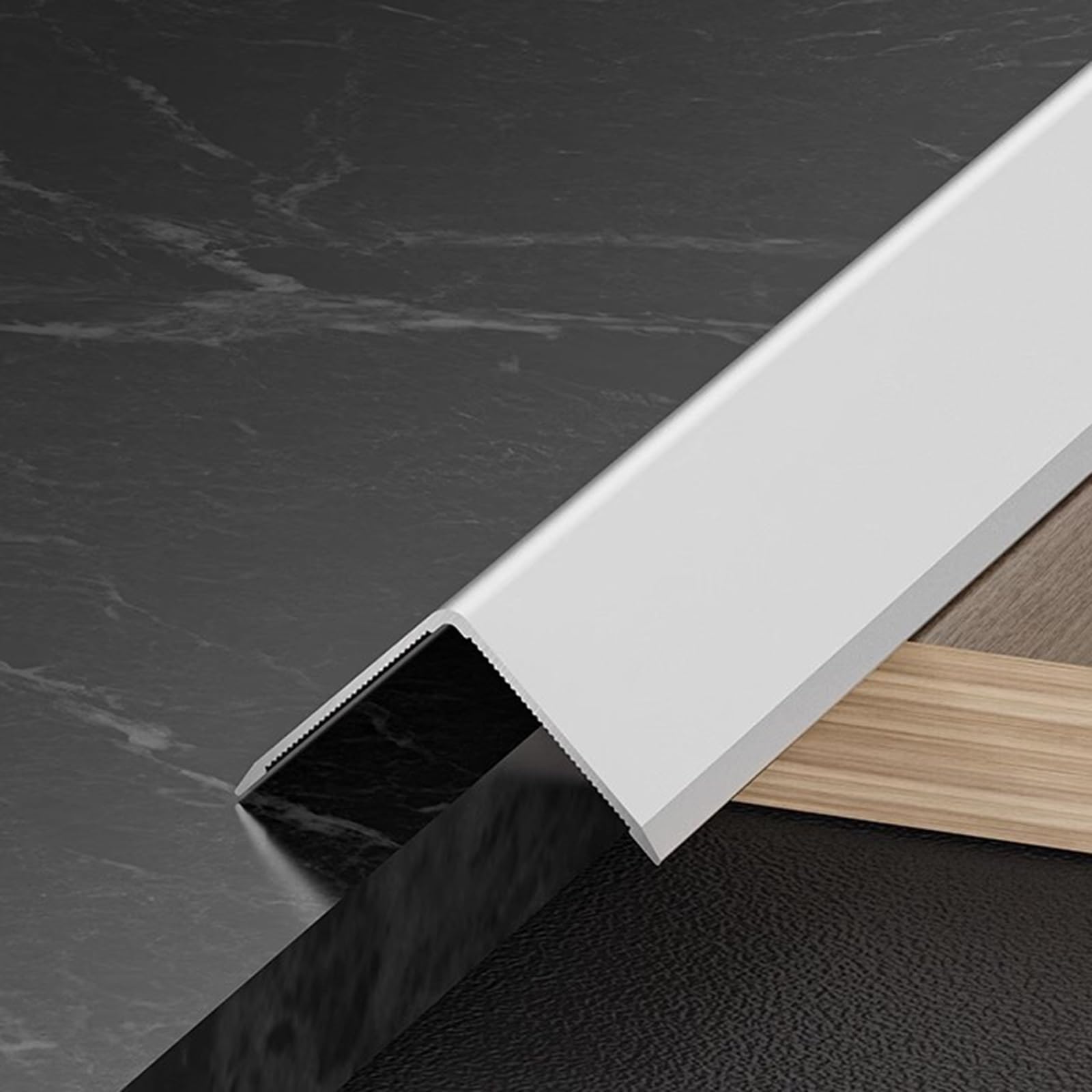 Protector de escalera en L de aluminio para peldaños y bordes