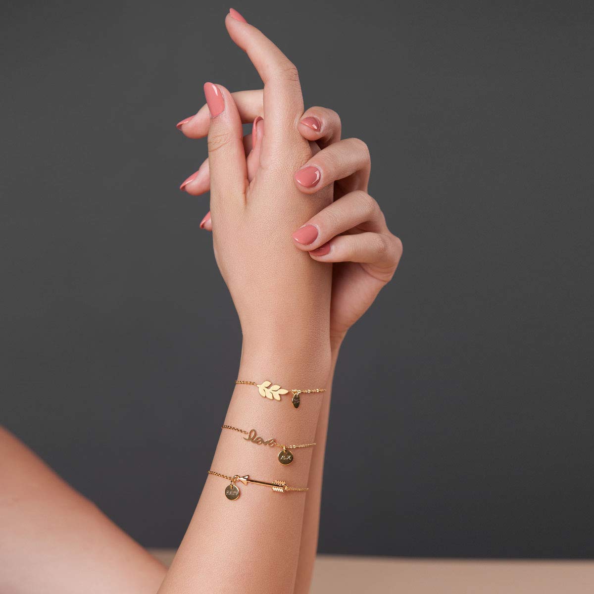 VIENNA Kugel Armband 925er Sterling Silber mit Gravur | 2 Plättchen Anhänger | Personalisierter Schmuck | Persönliche Geschenke für Frauen zum Valentinstag Jahrestag Geburtstag Muttertag