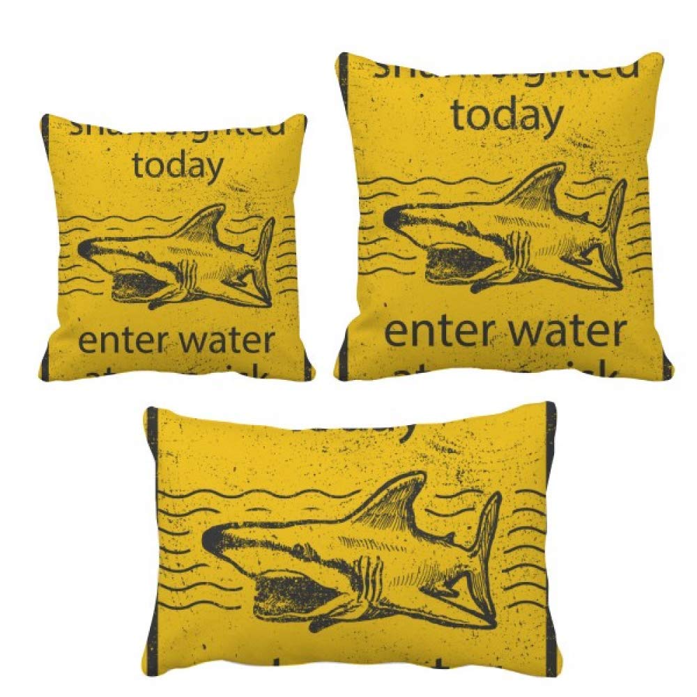 Coussin de canapé Shark Enter Water At Own Risk pour décorer votre salon et vos espaces maison