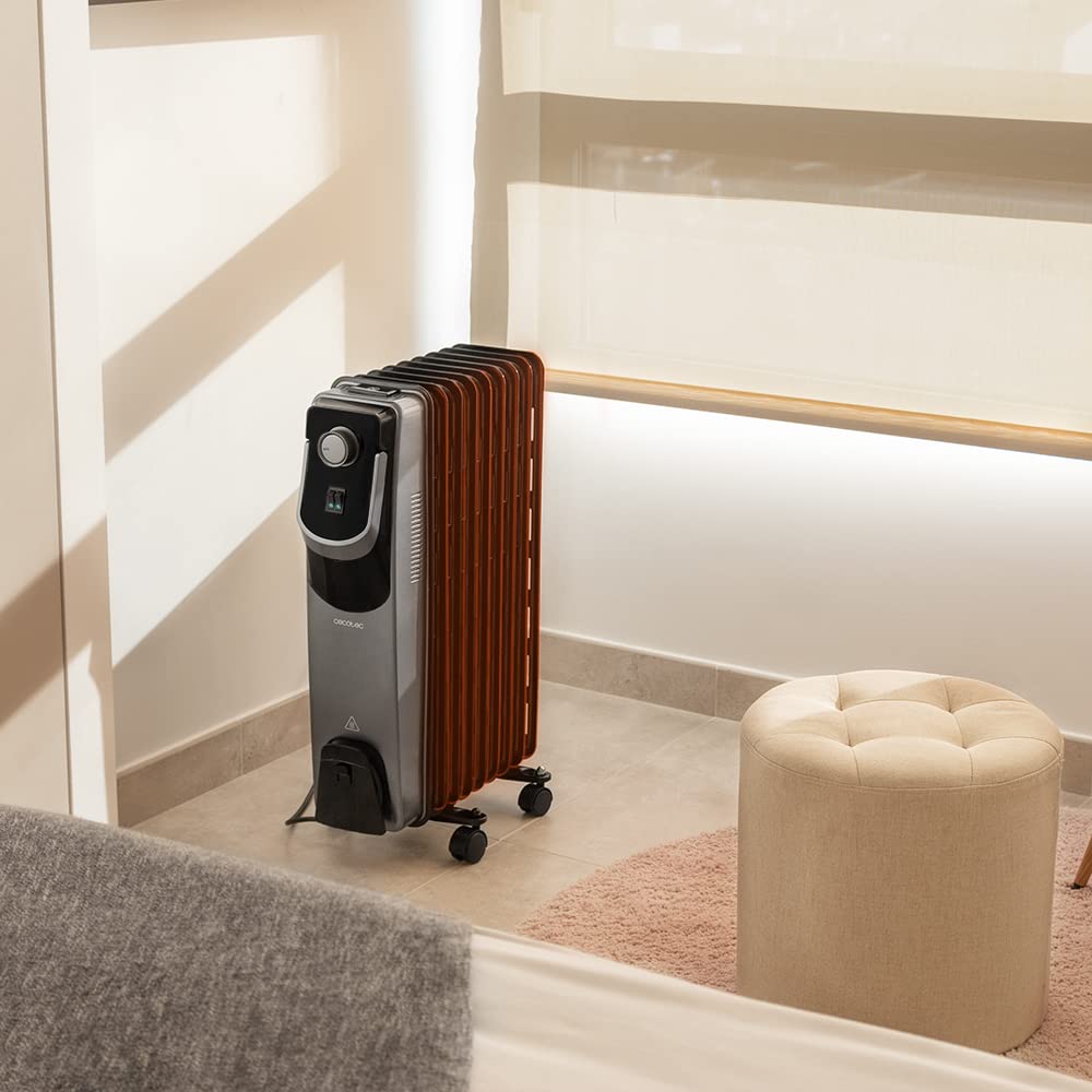 Cecotec Öl-Radiator ReadyWarm 9000 Space 360º Black. 2000 W, 9 Module, 3 Leistungsstufen, Kabelaufbewahrung, einfacher Steuerung, Griff, Rädern und doppeltem Sicherheitssystem, 22 m², Schwarz
