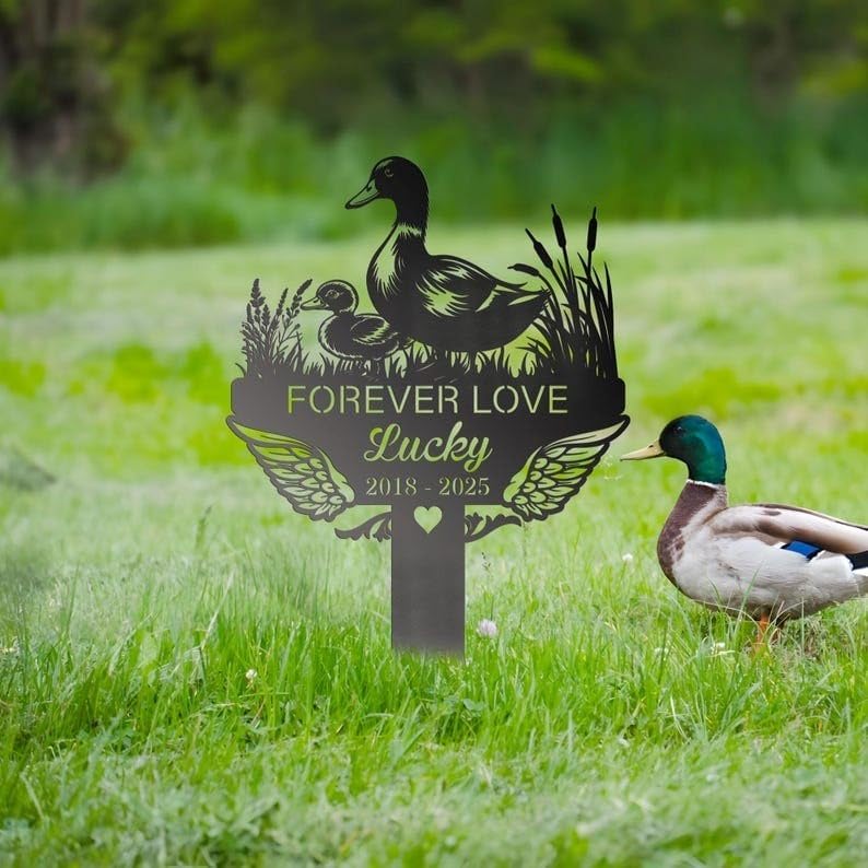 Personalized Muscular Duck Memorial Stake – Custom Grave Marker for Outdoor Lake and Garden Tribute (Golfer Remembrance Stake)