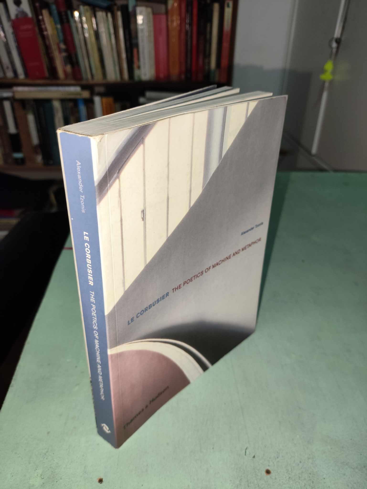 Buy Le Corbusier:The Poetics of Machine and Metaphor: The Poetics of Machine and Metaphor — BookShops.in
