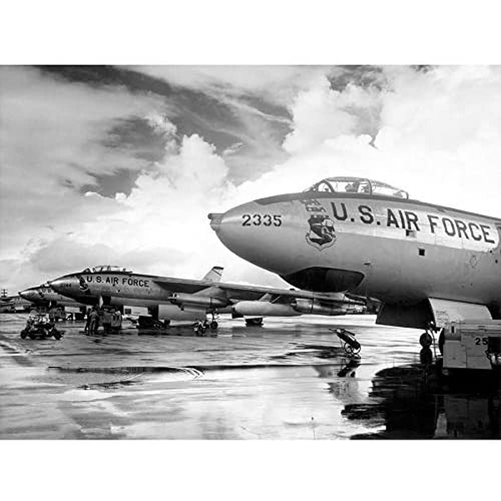 Military USA USAF 1950 B-47 Stratojet Bomber Aircraft Photo Unframed Wall Art Print Poster Home Decor Premium