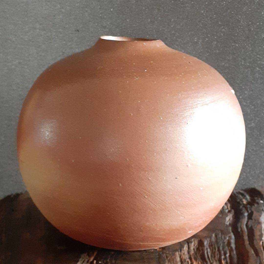 岡山県重要無形文化財【伊勢崎満】造　備前壺　共箱　父　伊勢崎陽山　弟　伊勢崎淳 Amazon.co.jp: 岡山県重要無形文化財伊勢崎満造 備前壺 共箱 父