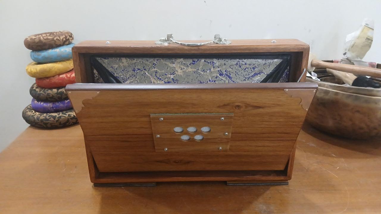 Boîte Shruti en bois de teck pur avec clés spéciales en bois et pédale – Boîte de drone en laiton Sur‑Pete 440 Hz (38,1 x 25,4 x 7,6 cm)