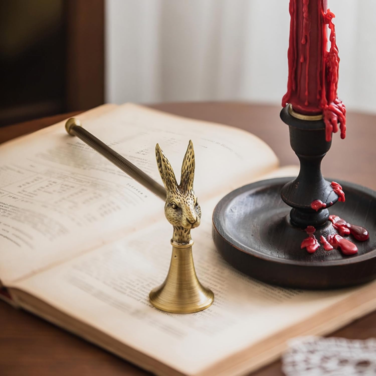 Vintage Brass Rabbit Candle Snuffer with Long Handle, Antique Decorative Gold Bunny Home Decor,Candle Extinguisher Tool for Candles Aromatherapy (Rabbit Gold)
