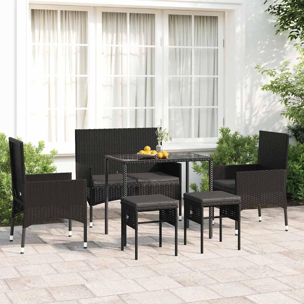 Salon de jardin en polyrotin noir pour aménager un balcon chaleureux en ville