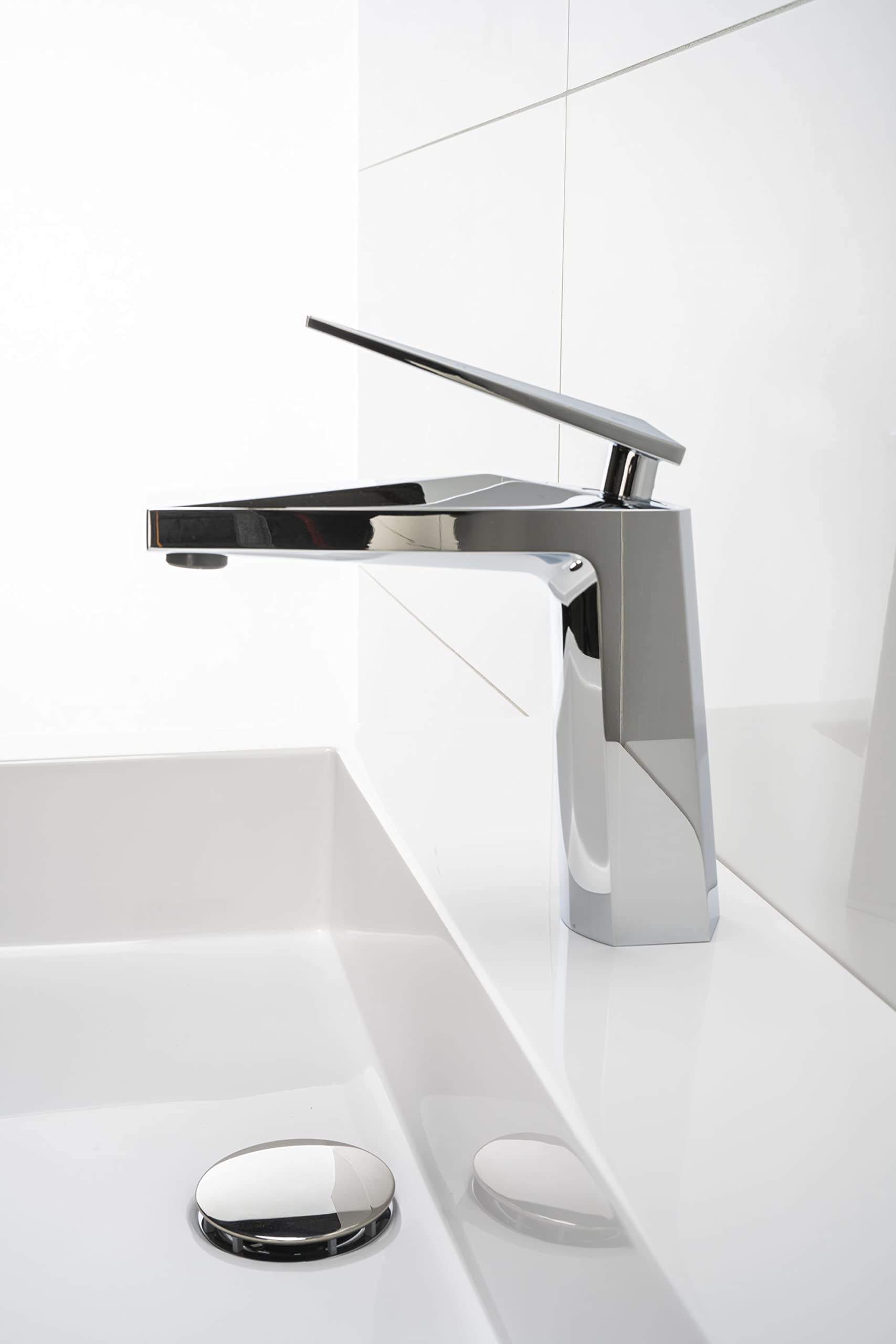 44S1 Pequeño Grifo Lavabo – Mezclador de Baño Cromado con Cartucho Cerámico Antifugas, Cuerpo Latón Duradero y Estilo Moderno para Lavabos