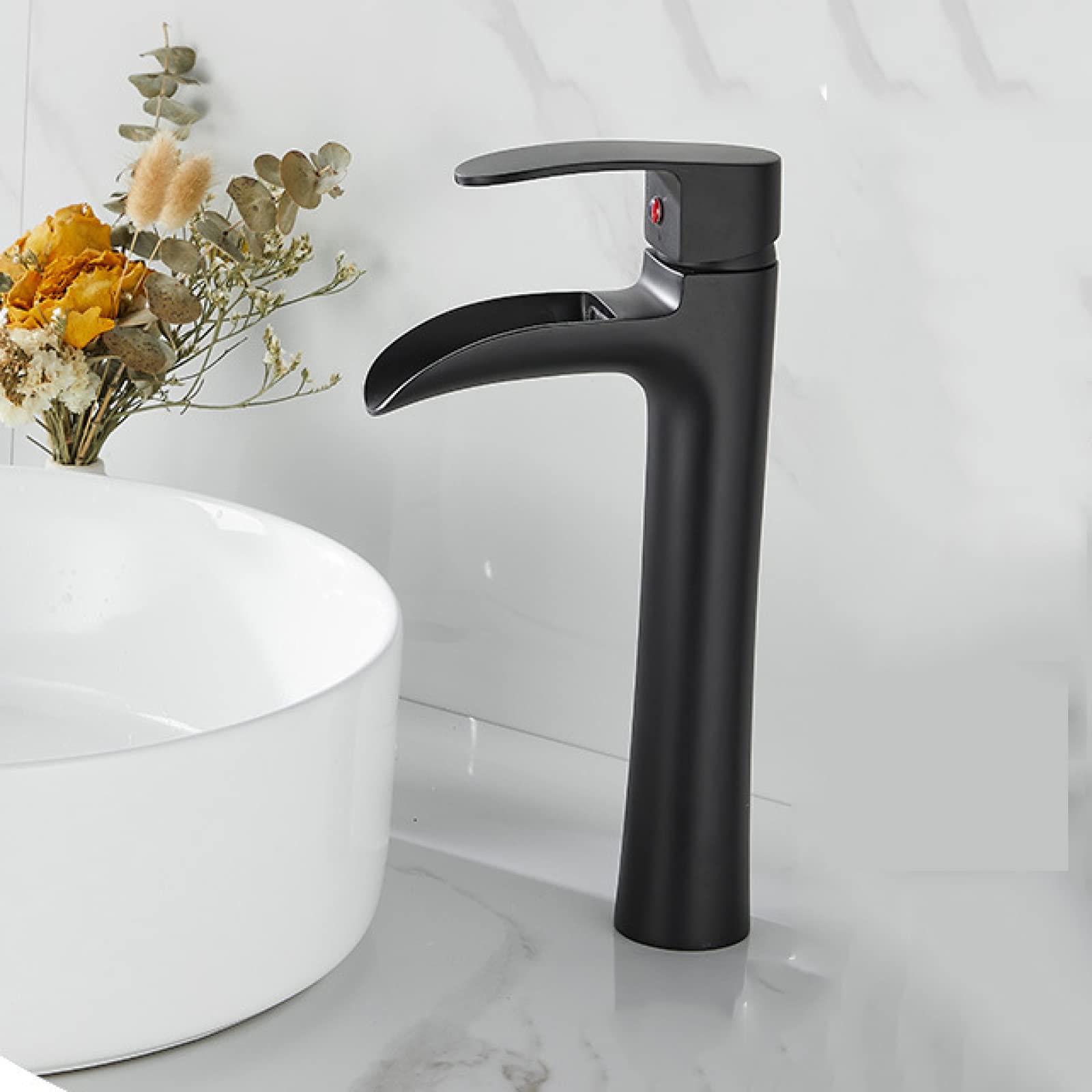 Grifo de latón baño con diseño de cascada negra y mezclador monomando frío y caliente